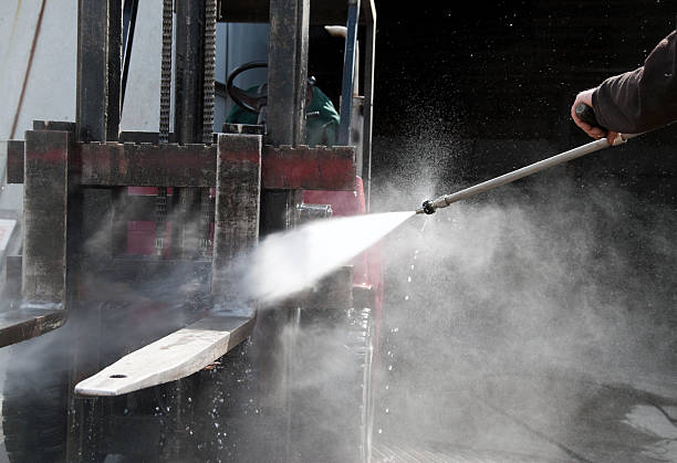 Best Pressure Washing Brick  in Carleton, MI
