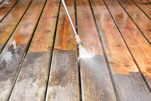 Why Choose Our Certified Pressure Washing Experts for Your Project Needs in Carleton, MI?